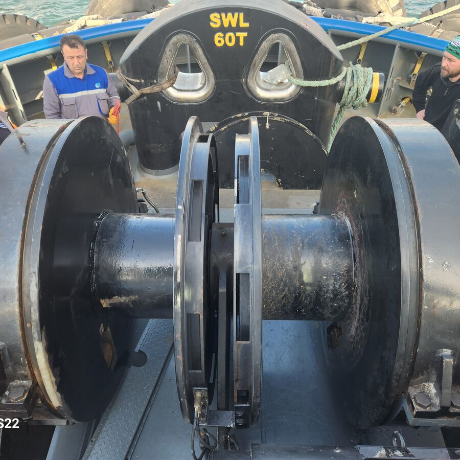Towing winch overhaul on deck