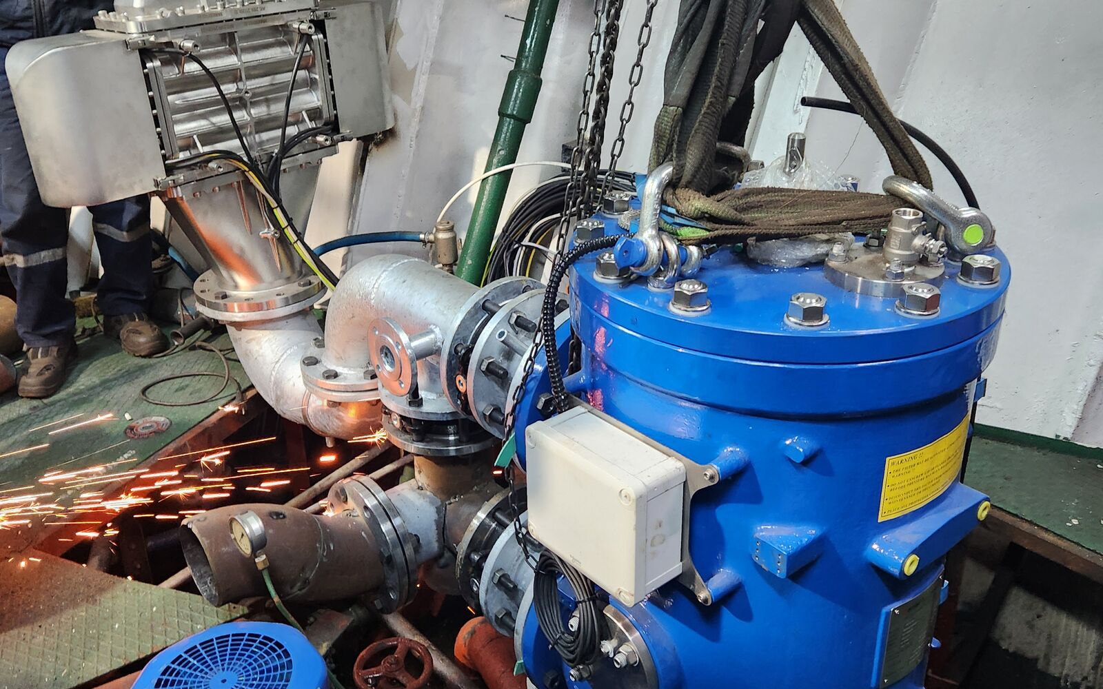 Filtration system retrofit in an engine room